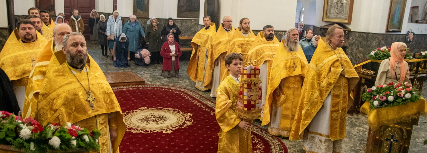 Литургия в кафедральном соборе Борисова в день 7-й годовщины архиерейской хиротонии епископа Амвросия